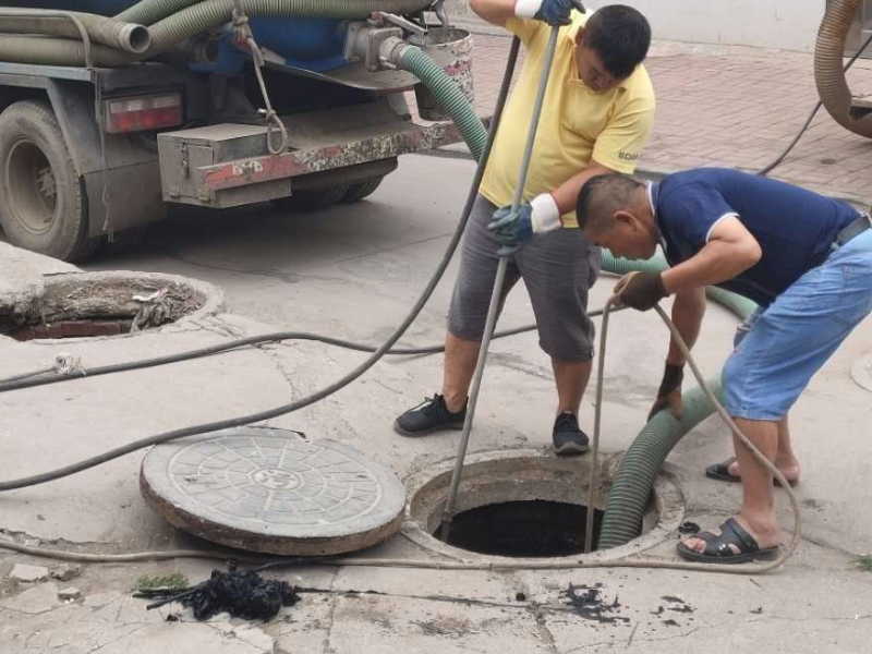 杭州临安专业抽化粪池，管道清洗，淤泥处理